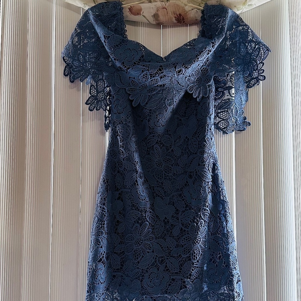 Lace dress